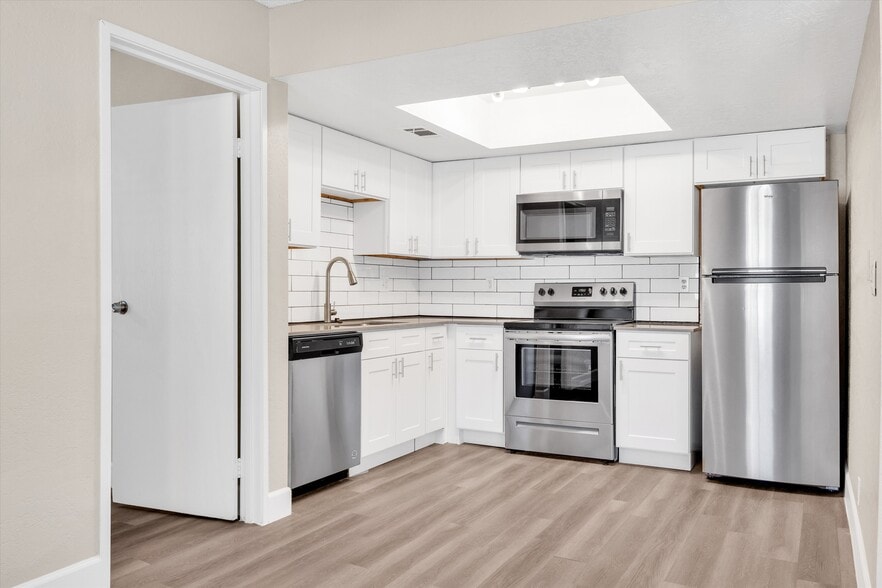 Tides on Mountain Vista 3950 Mountain Vista St Las Vegas NV 89121