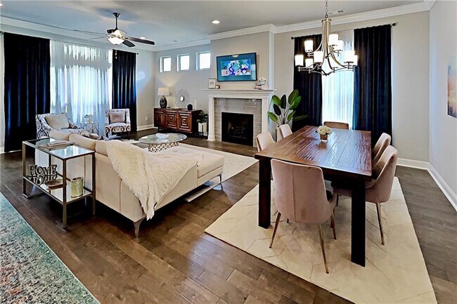 Building Photo - 4703 SW Lilly St