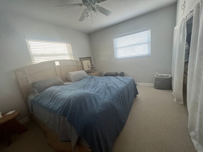 Building Photo - 2 Bed/1Bath/1 Car Garage Home