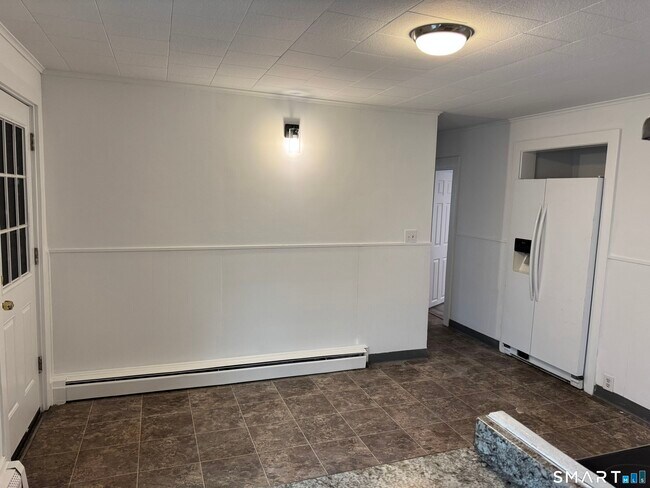 Building Photo - 70 Woodbine St