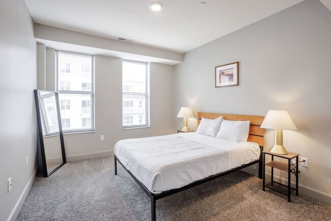 Building Photo - 121 E Freedom Way