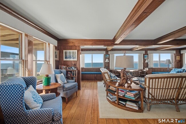 Building Photo - 217 W Shore Ave