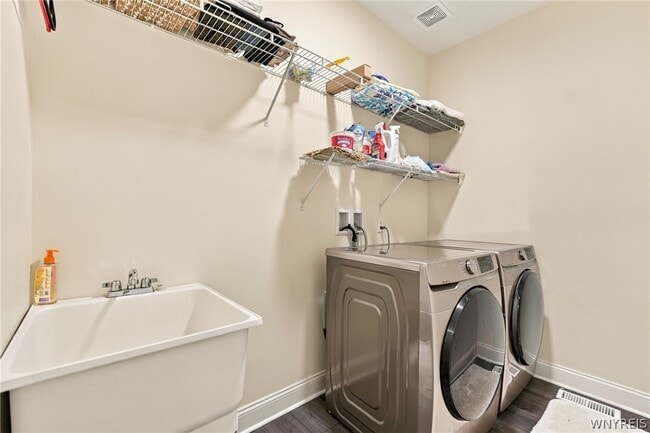 Building Photo - 4665 Carlyes Ct