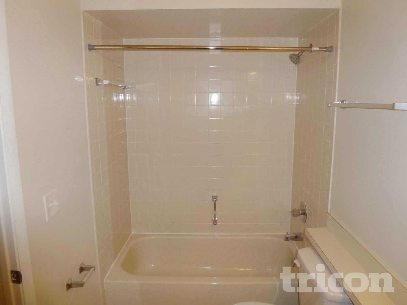 Building Photo - 8376 Chason Rd W