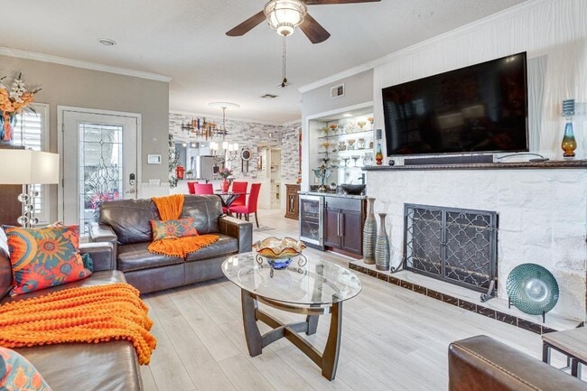 Building Photo - 474 Evergreen Ash