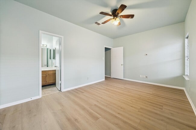 Building Photo - 7326 Regency Square Ct