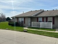 Building Photo - 212 S Silverwood Ln