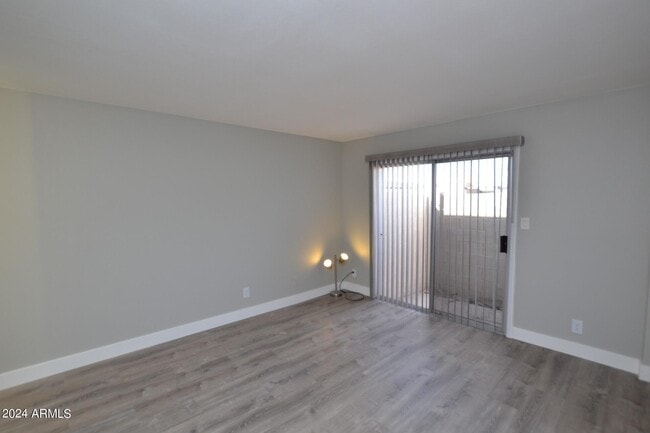 Building Photo - 518 S Allred Dr