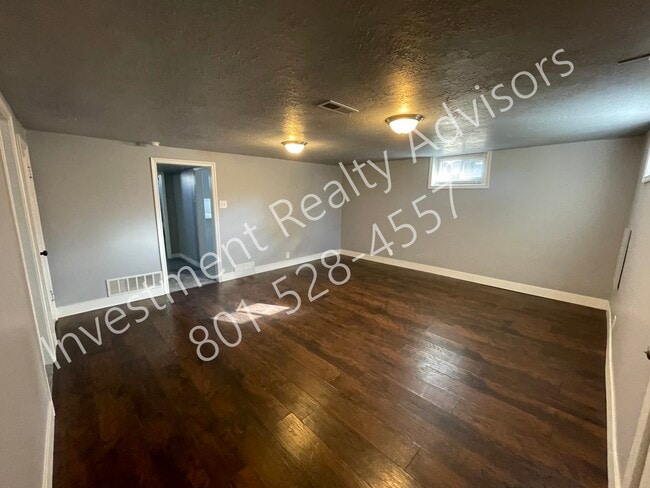 Primary Photo - Basement Apartment in Bountiful!