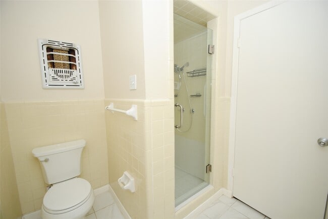 Building Photo - 10038 Briarwild Ln