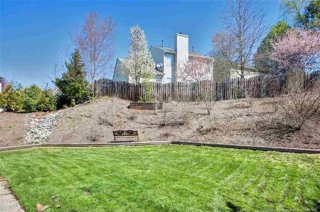 Building Photo - 806 Brickstone Dr