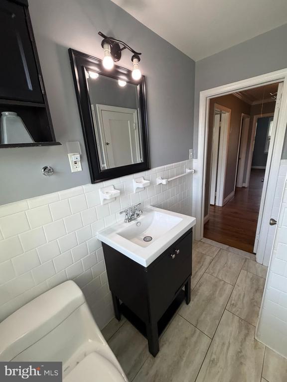 Building Photo - 1543 Cottage Ln