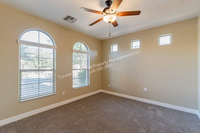 Building Photo - 799 West Camino Tunera