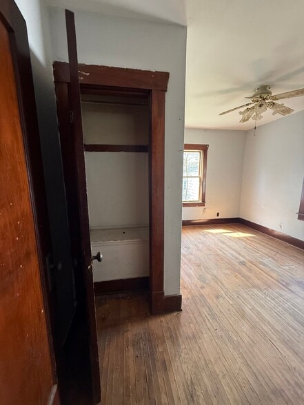 Building Photo - 1455 E Whitmer St