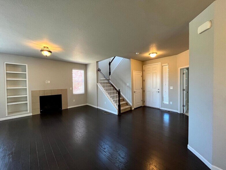 Building Photo - 12712 Zenobia St