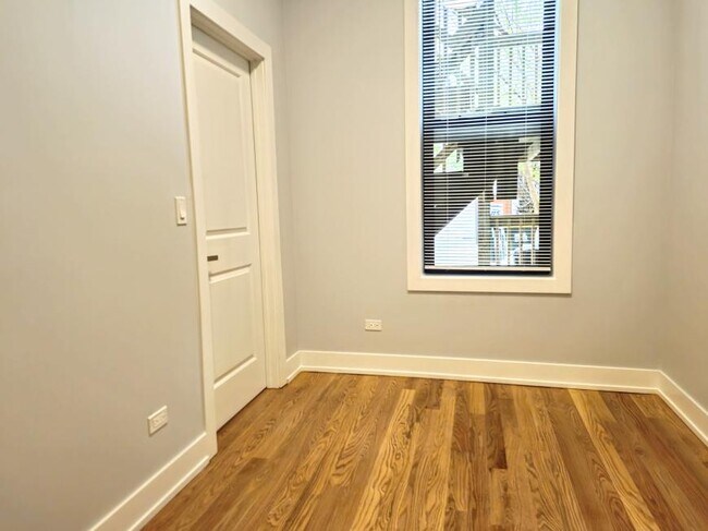 Building Photo - 1 bedroom in Chicago IL 60642