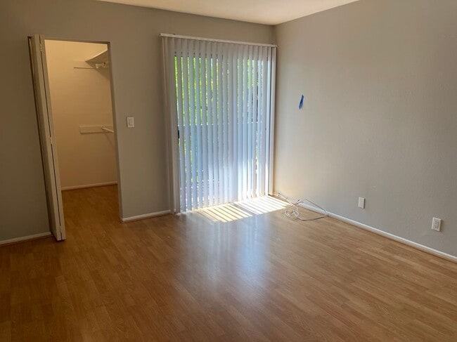 Building Photo - 412 N Bellflower Blvd