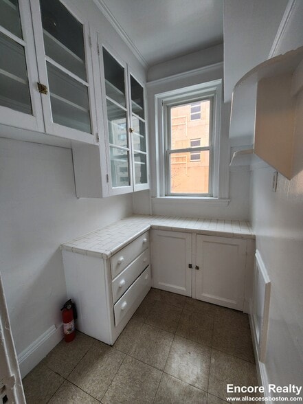 Building Photo - 85 Winchester St