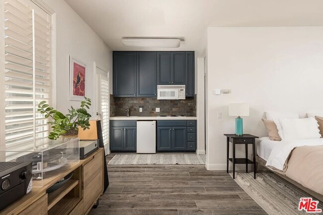 Building Photo - 3564 Corte Rosado