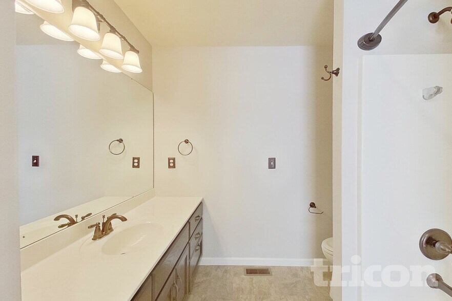 Building Photo - 5128 Seckman Ridge Way