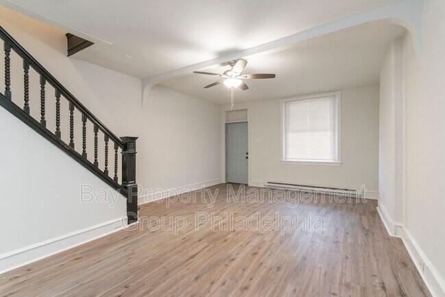 Building Photo - 725 W Luzerne St