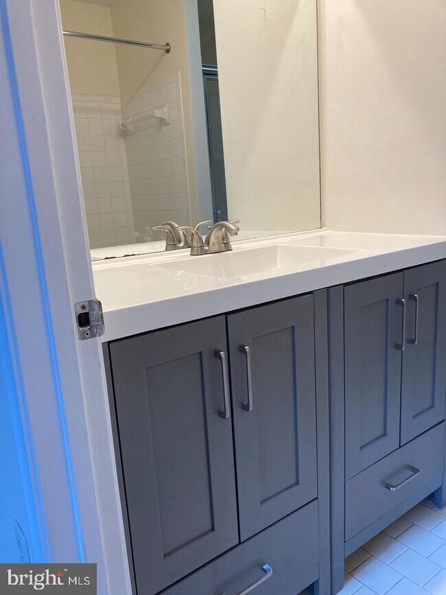 Building Photo - 15505 Villisca Terrace