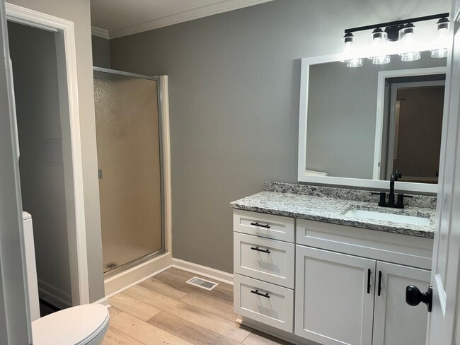 Building Photo - One Bedroom Ranch Home in Denver