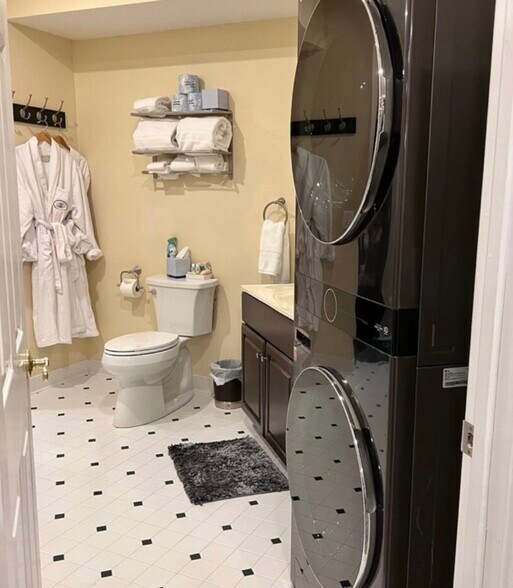 Spacious bathroom with W/D - 19810 Silcott Springs Rd