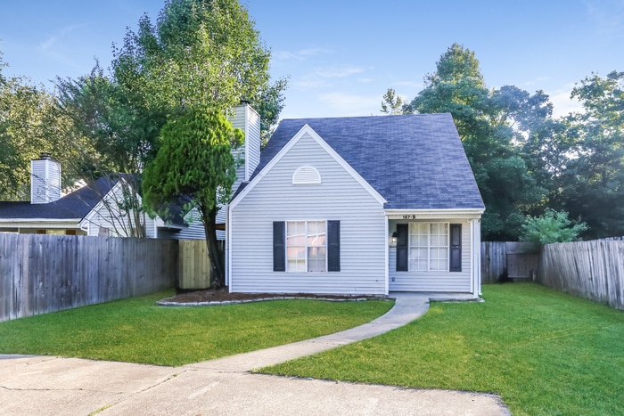 Primary Photo - 187 Cumberland Rd