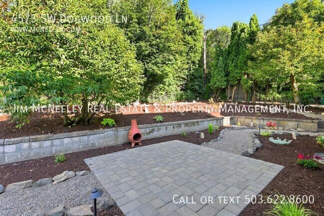 Building Photo - 4575 SW Dogwood Ln