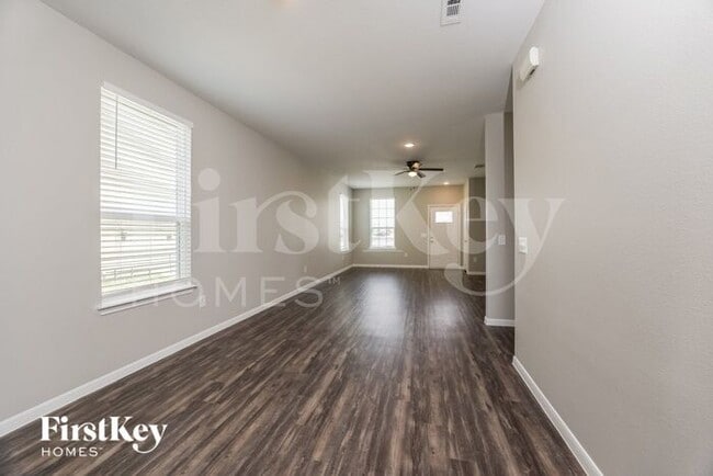 Building Photo - 4606 Falling Sun Dr