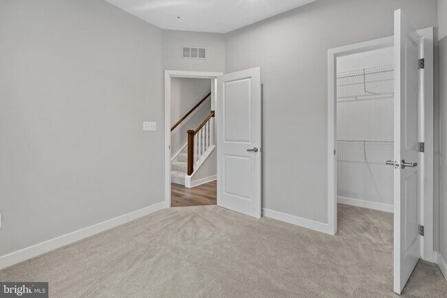 Building Photo - 174 Bethlehem Pl