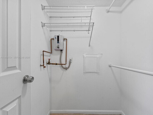 Building Photo - 40 High Point Rd