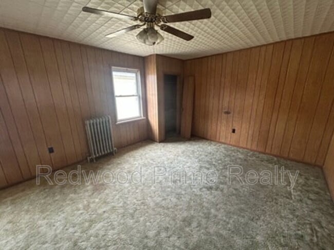 Building Photo - 645 Coleman Ave