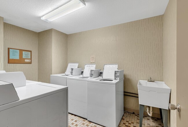 Building Photo - 1690 MN-36