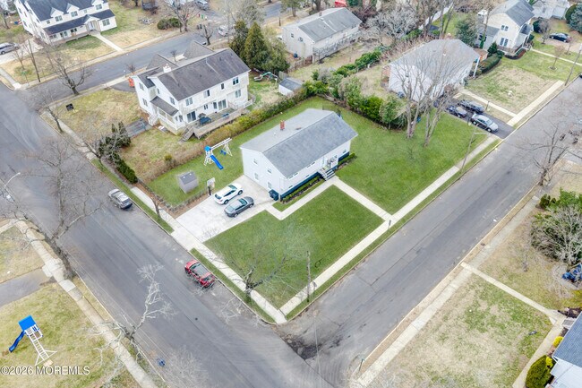 Building Photo - 280 Oakley Ave