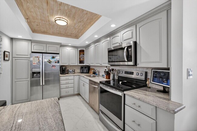 Building Photo - 400 Ocean Trail Way