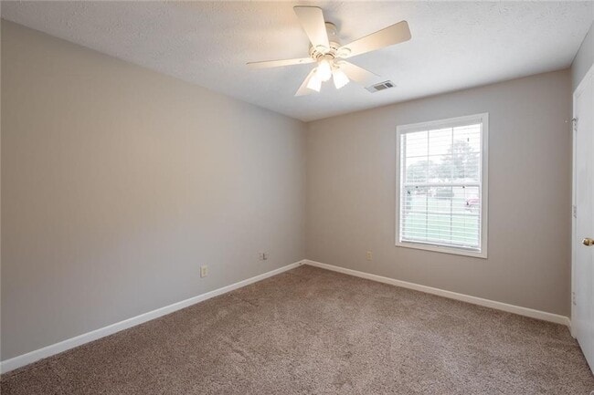 Building Photo - 702 River Rock Psge