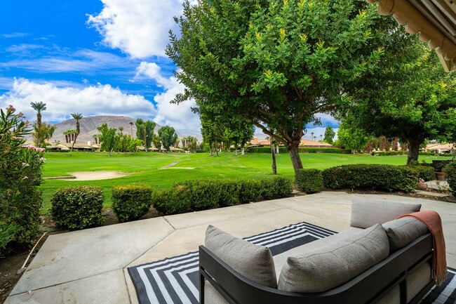 Building Photo - 179 Gran Via