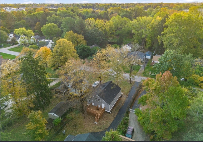 Building Photo - 270 Westview Ave