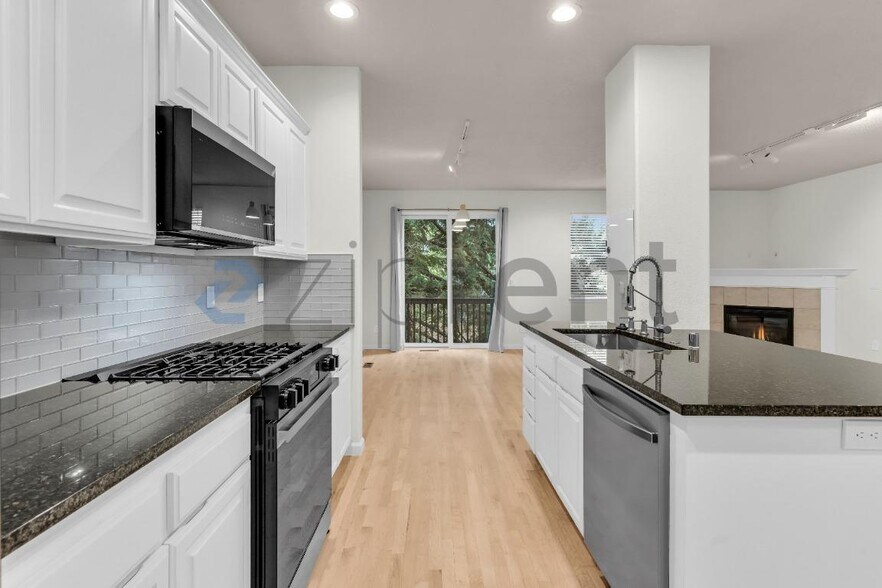 Building Photo - 3785 Wild Rose Loop