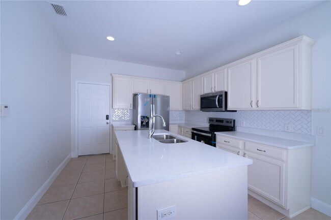 Building Photo - 4098 SW 51st Terrace