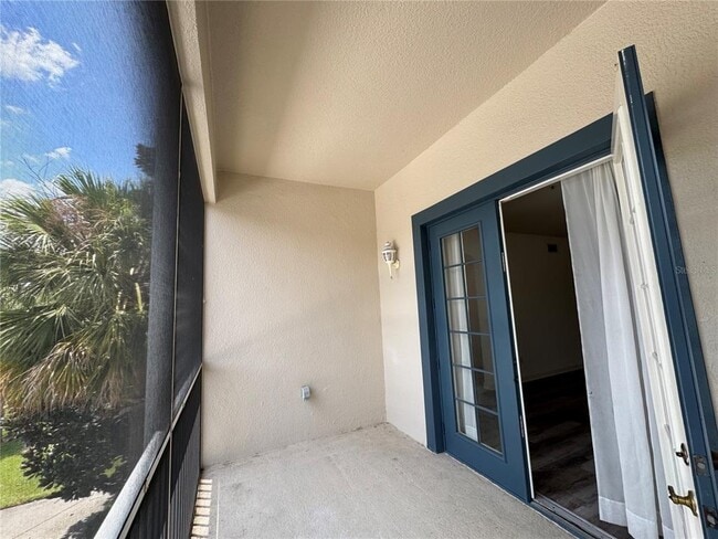 Building Photo - 3000 Laurel Park Ln