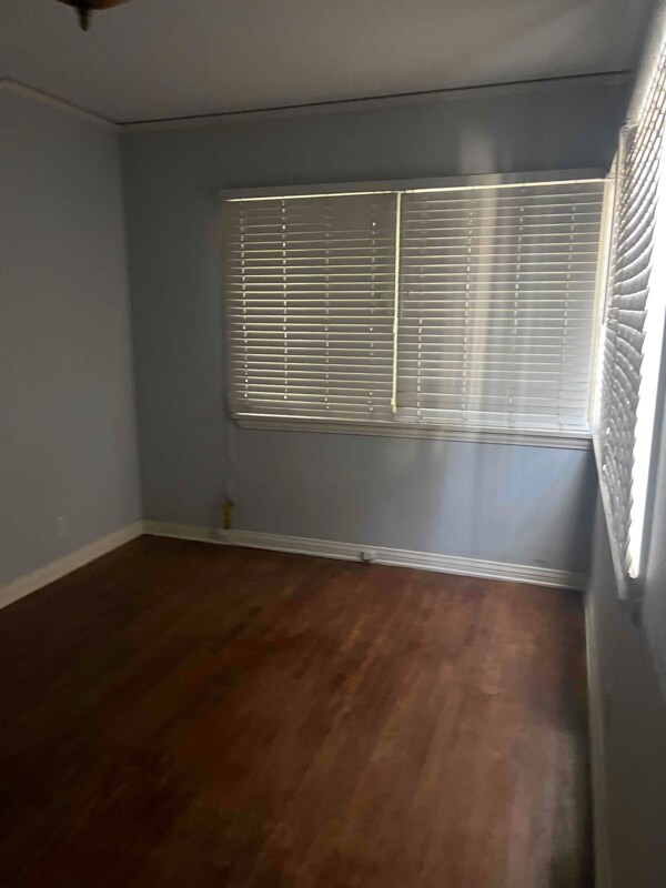 Building Photo - 2125 S Beverly Glen Blvd