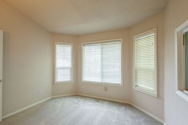Building Photo - Beautiful home in the heart of Eagle