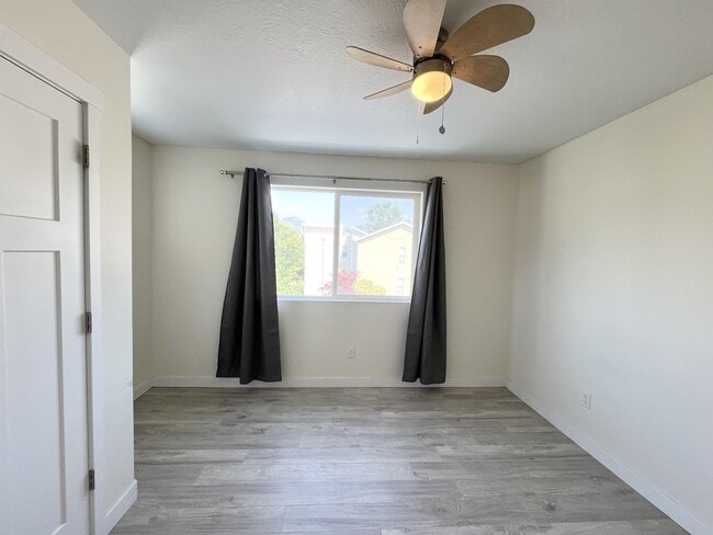 Building Photo - 3546 Terra Sol Dr