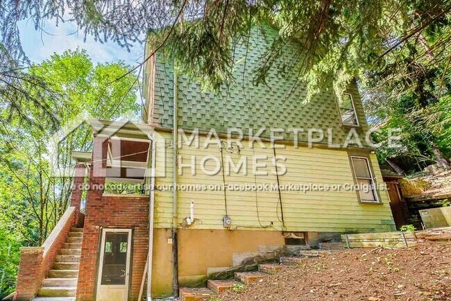 Building Photo - 97 Royal St