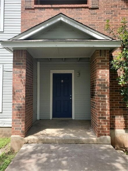 Building Photo - 4208 Duval Rd