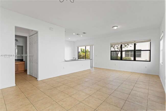 Building Photo - 3762 SW 93rd Ln