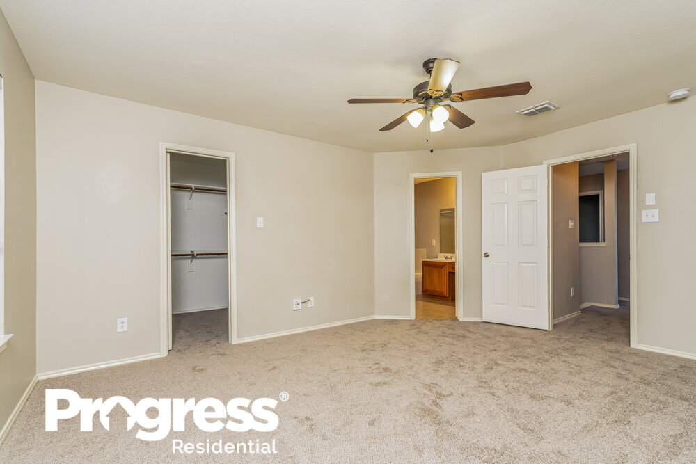 Building Photo - 1253 Spring Water Dr